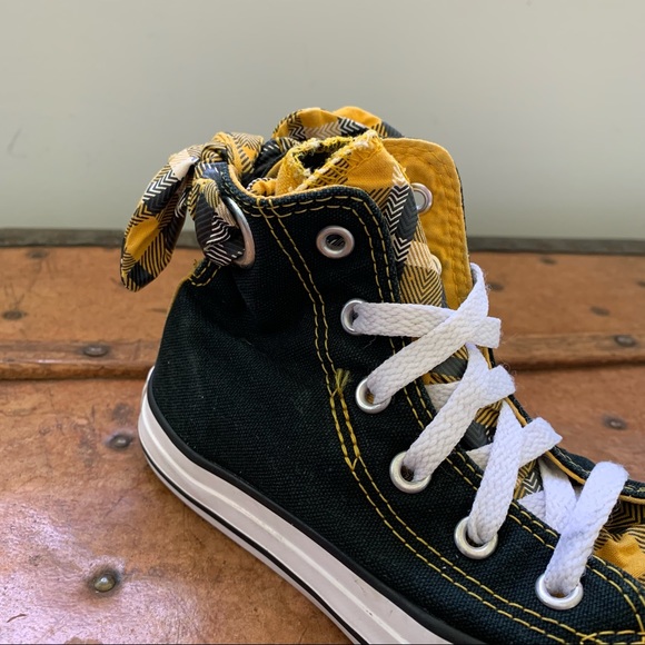 Converse Chuck Taylor All Star Hi Top Sneakers - Picture 2 of 9